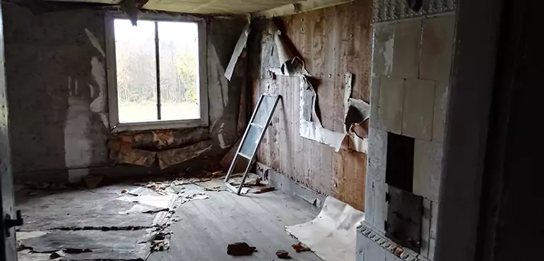 Why Selling a Distressed House Through Traditional Methods Fails in Norfolk